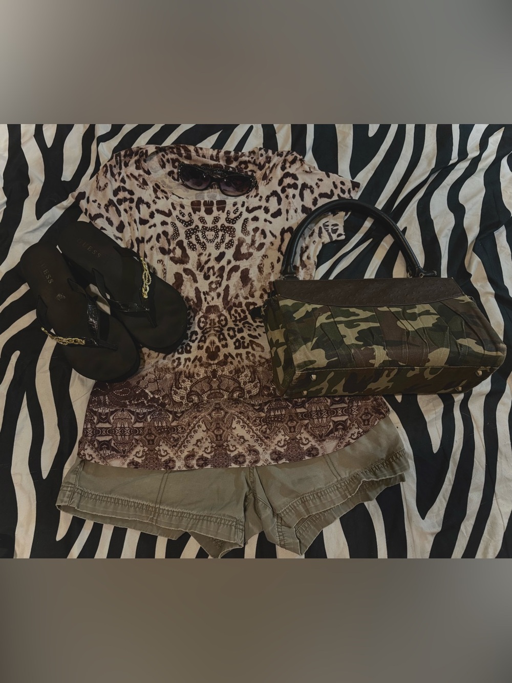 Y2K Short Sleeve Scoop Neck Animal Print Tee - Brown/Cream